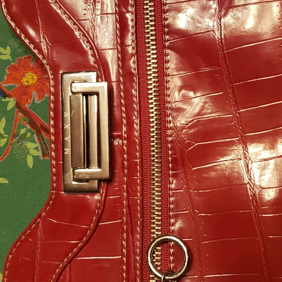 Maxx New York Glossy Red Croc-Pattern Clutch - Picture 8 of 8